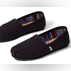 TOMS black classic Canvas Slip-Ons size 8
